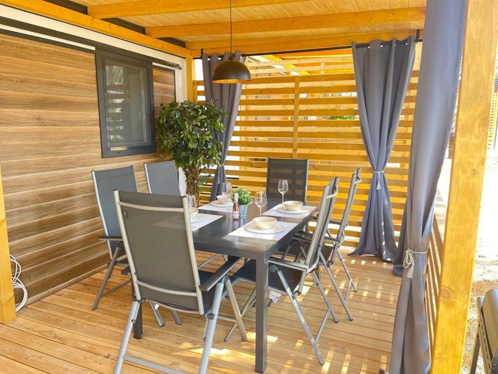 Mobile Home La Vida บีโอกราดนาโมรู ภายนอก รูปภาพ