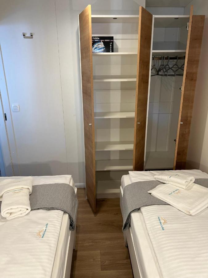 Mobile Home La Vida บีโอกราดนาโมรู ภายนอก รูปภาพ