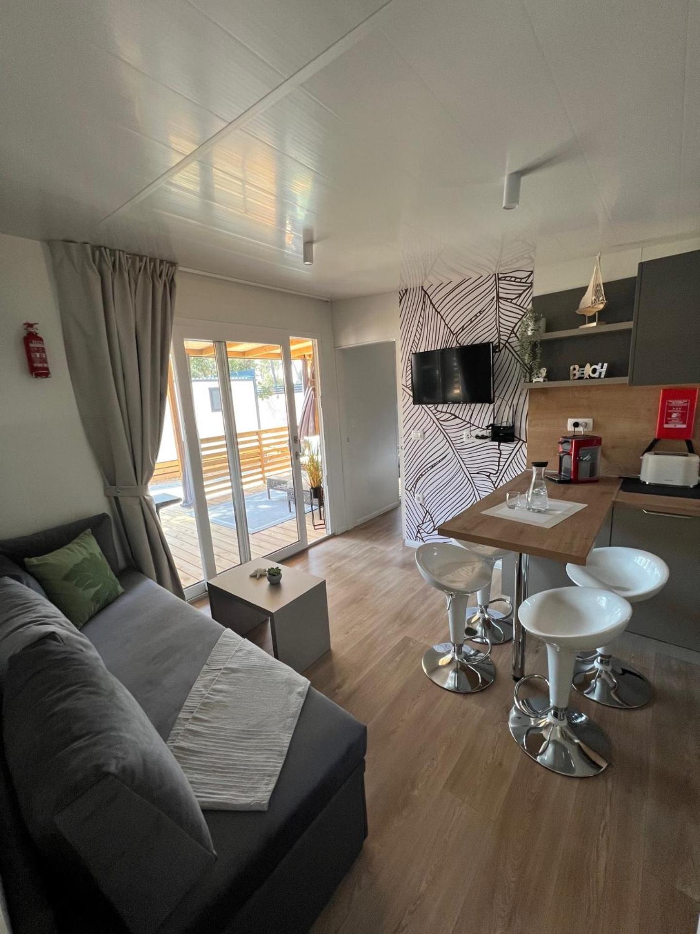 Mobile Home La Vida บีโอกราดนาโมรู ภายนอก รูปภาพ