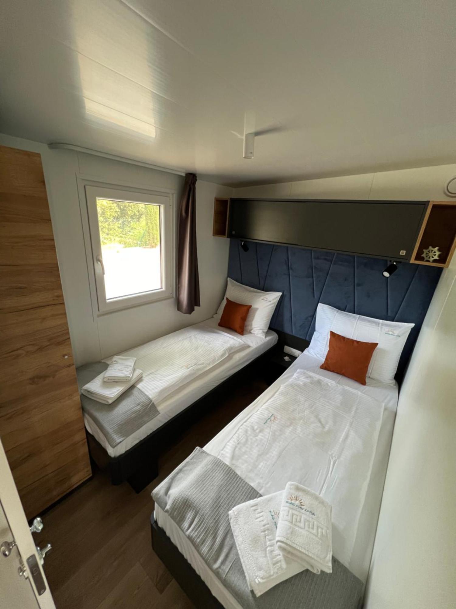 Mobile Home La Vida บีโอกราดนาโมรู ภายนอก รูปภาพ